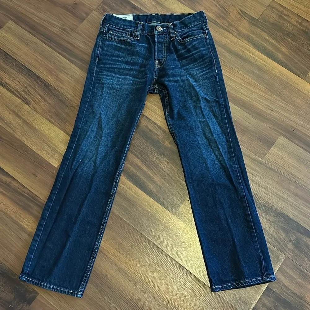 Hollister 26x28 Dark Wash Blue Jeans- Boot Cut
